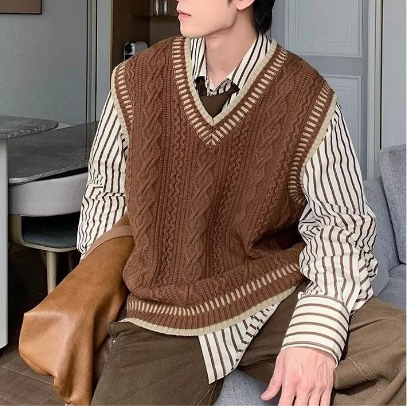 Spring and Autumn Academy Sweater Men's Casual V-neck Vest Sweater Korean Style Fashion Loose Candid Top
Spring and Autumn Academy Sweater Men's Casual V-neck Vest Sweater Korean Style Fashion Loose Candid Top