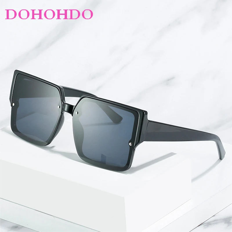 Vintage Brand Designer Big Frame Square Sunglasses For Women Men Fashion Classic Eyeglasses Female Summer Traveling Shades UV400
Vintage Brand Designer Big Frame Square Sunglasses For Women Men Fashion Classic Eyeglasses Female Summer Traveling Shades UV400