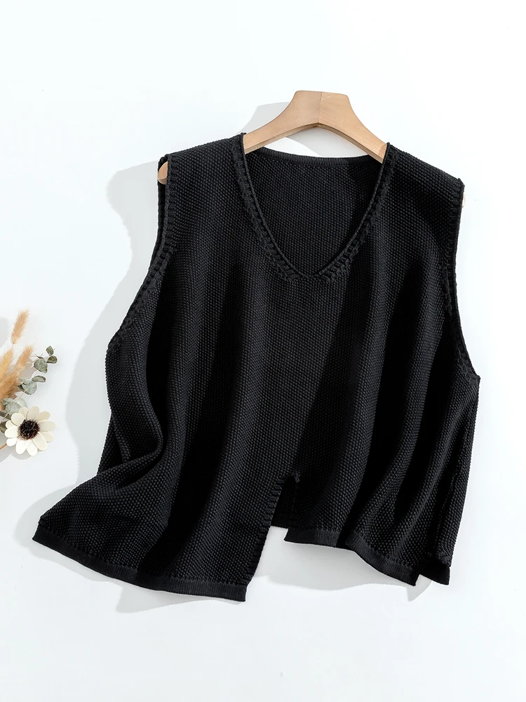 High quality V-neck knitted vest for women's outerwear, irregular sleeveless sweater, oversized loose knit layered top
High quality V-neck knitted vest for women's outerwear, irregular sleeveless sweater, oversized loose knit layered top