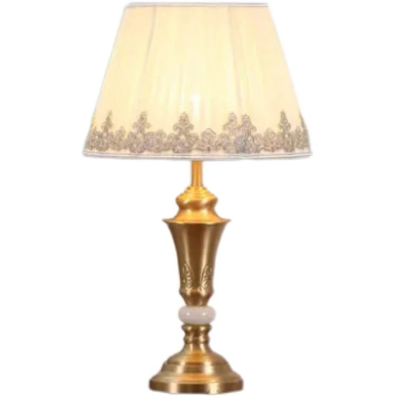 All-copper desk lamp light luxury high-end bedroom bedside lamp living room study simple and warm atmosphere
All-copper desk lamp light luxury high-end bedroom bedside lamp living room study simple and warm atmosphere