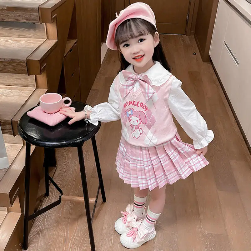 Комплект из 3 предметов: аниме-костюм My Melody с длинными рукавами, плиссированной юбкой и вязаным жилетом в студенческом стиле JK для девочек, милый комплект с юбкой и вязаным жилетом, подарок на фестиваль
Комплект из 3 предметов: аниме-костюм My Melody с длинными рукавами, плиссированной юбкой и вязаным жилетом в студенческом стиле JK для девочек, милый комплект с юбкой и вязаным жилетом, подарок на фестиваль