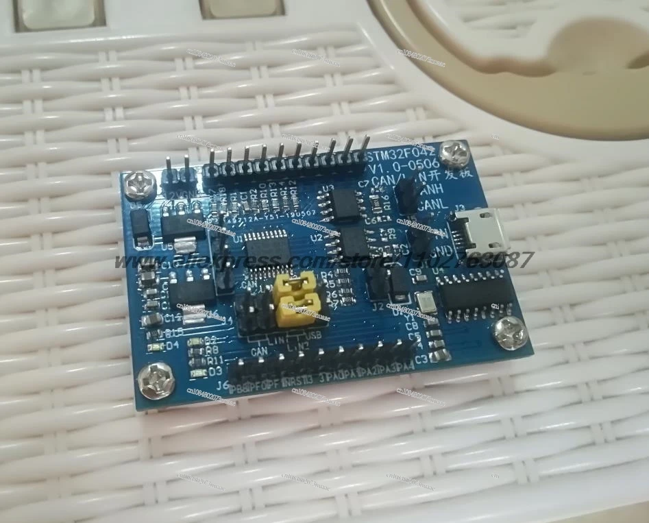 Многофункциональная макетная плата STM32F042, поддерживает разработку кабеля LIN и CAN-шины, с LIN на USB и CAN на USB
Многофункциональная макетная плата STM32F042, поддерживает разработку кабеля LIN и CAN-шины, с LIN на USB и CAN на USB