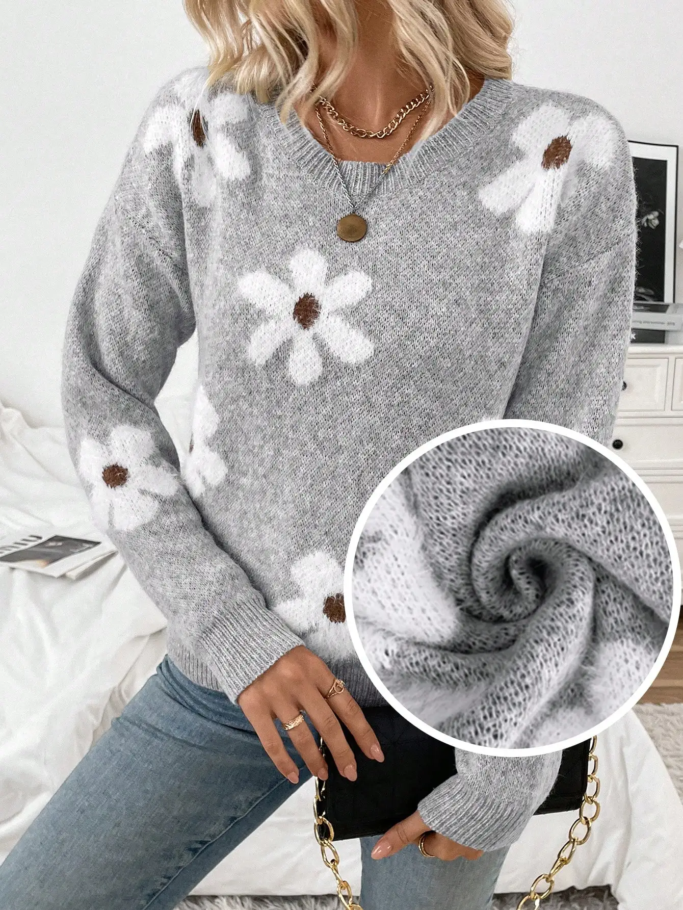 Women's Gray Floral Print Loose Fit Round Neck Long Sleeve Knit Pullover Sweater
Women's Gray Floral Print Loose Fit Round Neck Long Sleeve Knit Pullover Sweater