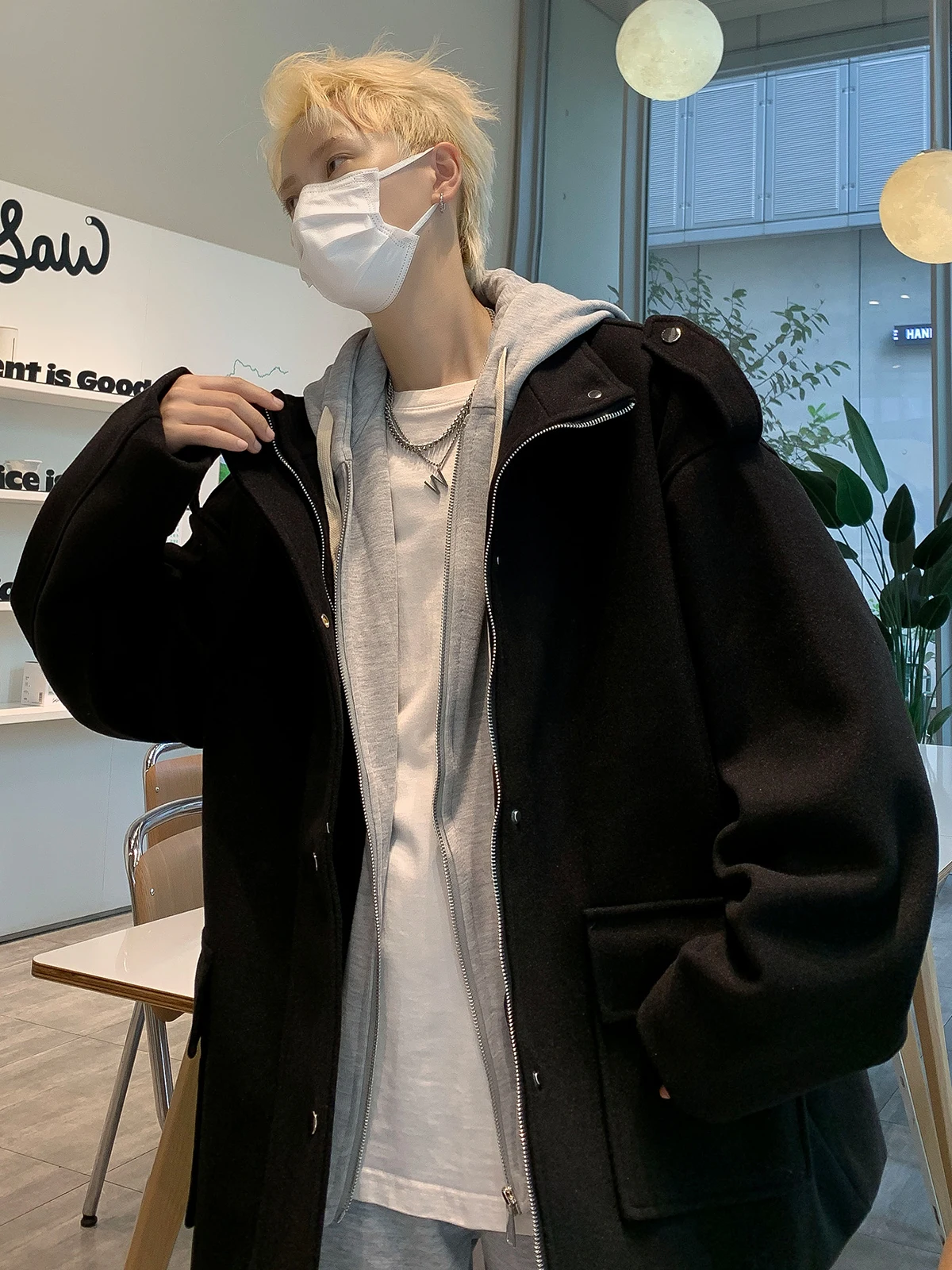 Мужское пальто из шерстяной смеси с завязками, привязанными к талии, надежно фиксированные, соединенные, приталенные, стильные
Мужское пальто из шерстяной смеси с завязками, привязанными к талии, надежно фиксированные, соединенные, приталенные, стильные