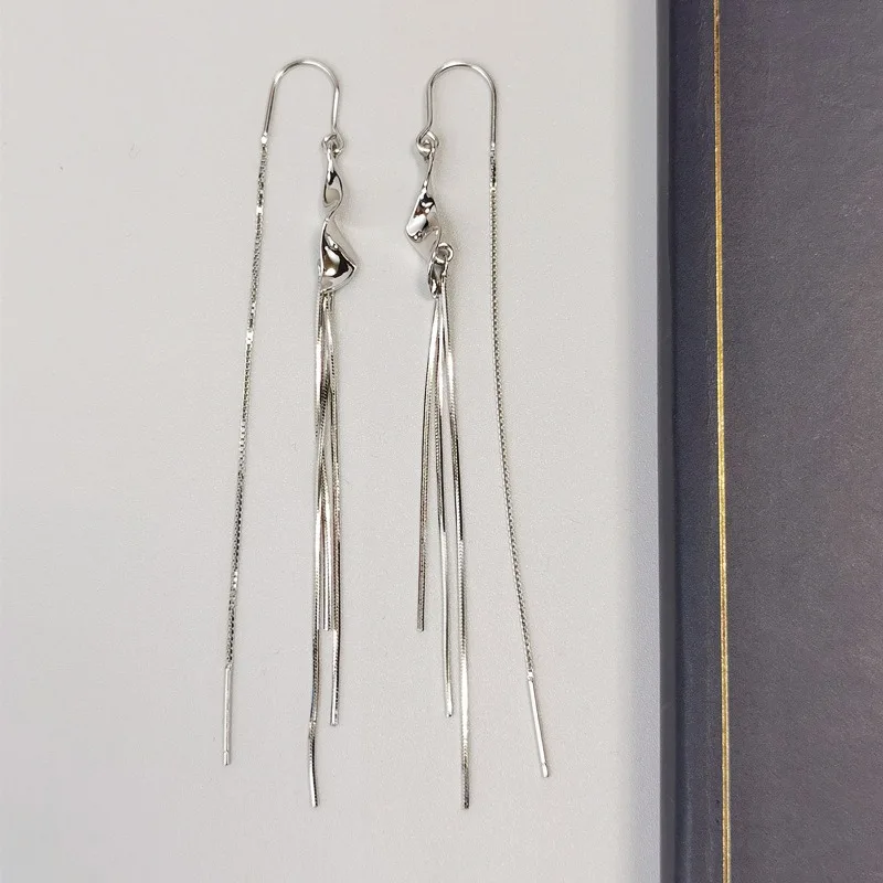 S925 super fairy temperament long earrings curved sterling silver anti-loss thin face simple snake bone tassel super flash
S925 super fairy temperament long earrings curved sterling silver anti-loss thin face simple snake bone tassel super flash