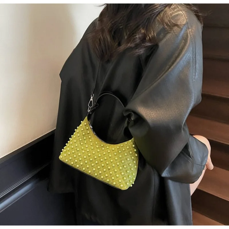 Превосходная женская сумка через плечо из козьей кожи, высококачественная парижская винтажная аккуратная просторная повседневная сумка
Превосходная женская сумка через плечо из козьей кожи, высококачественная парижская винтажная аккуратная просторная повседневная сумка 