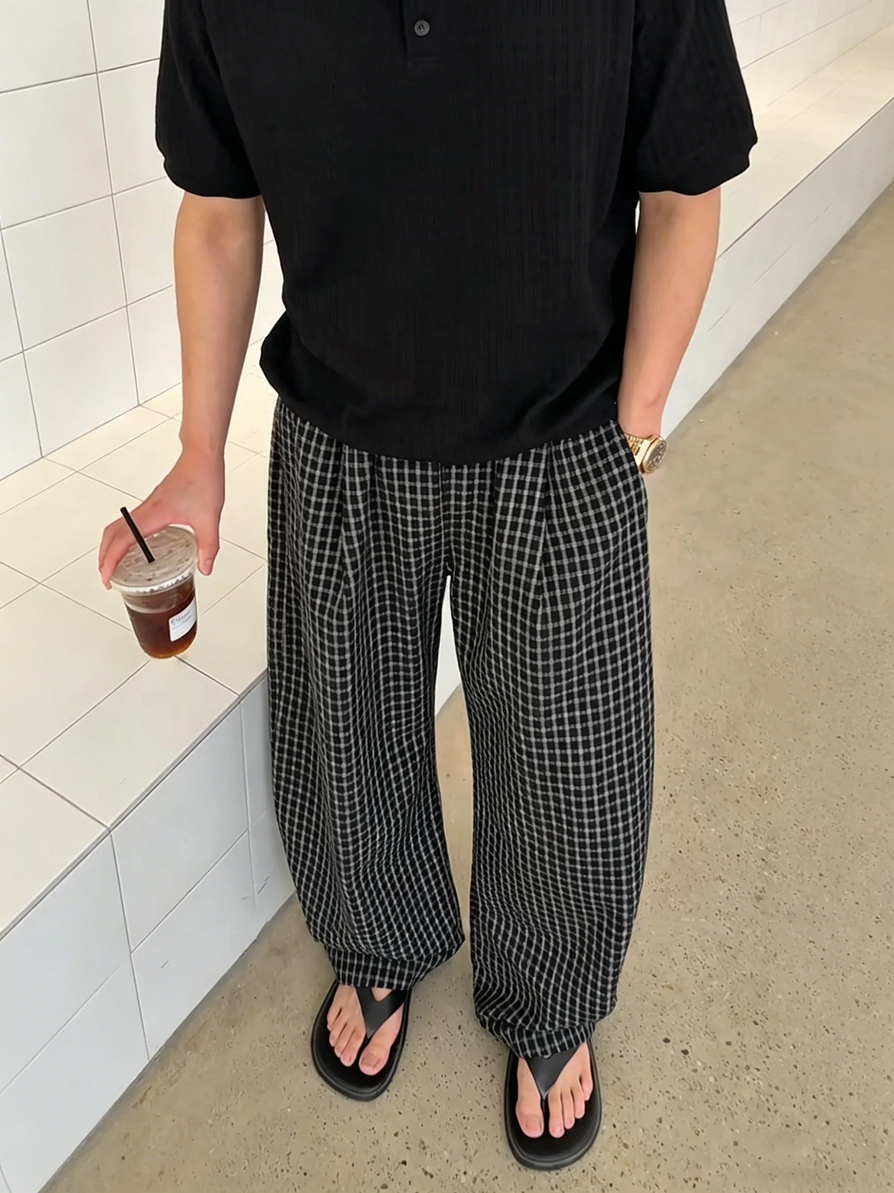 Black Plaid Bubble Cloth Men's Summer Thin Loose Wide Leg Casual Pants American Style Lazy Sensation Straight Cut Trousers
Black Plaid Bubble Cloth Men's Summer Thin Loose Wide Leg Casual Pants American Style Lazy Sensation Straight Cut Trousers