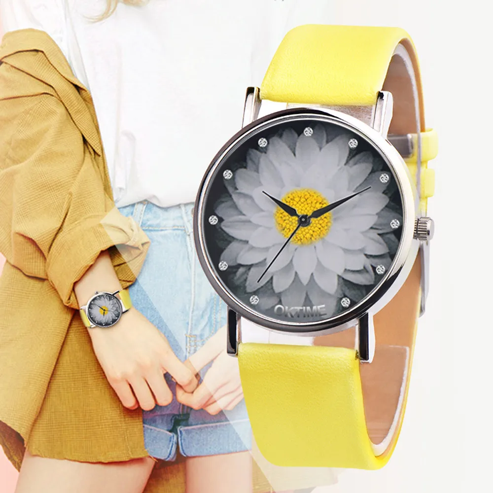 Hot Sale Brand Simple Trend Women Watches Elegant Lotus Print Rhinestone Watch Leather Strap Ladies Quartz Wristwatches Clock
Hot Sale Brand Simple Trend Women Watches Elegant Lotus Print Rhinestone Watch Leather Strap Ladies Quartz Wristwatches Clock