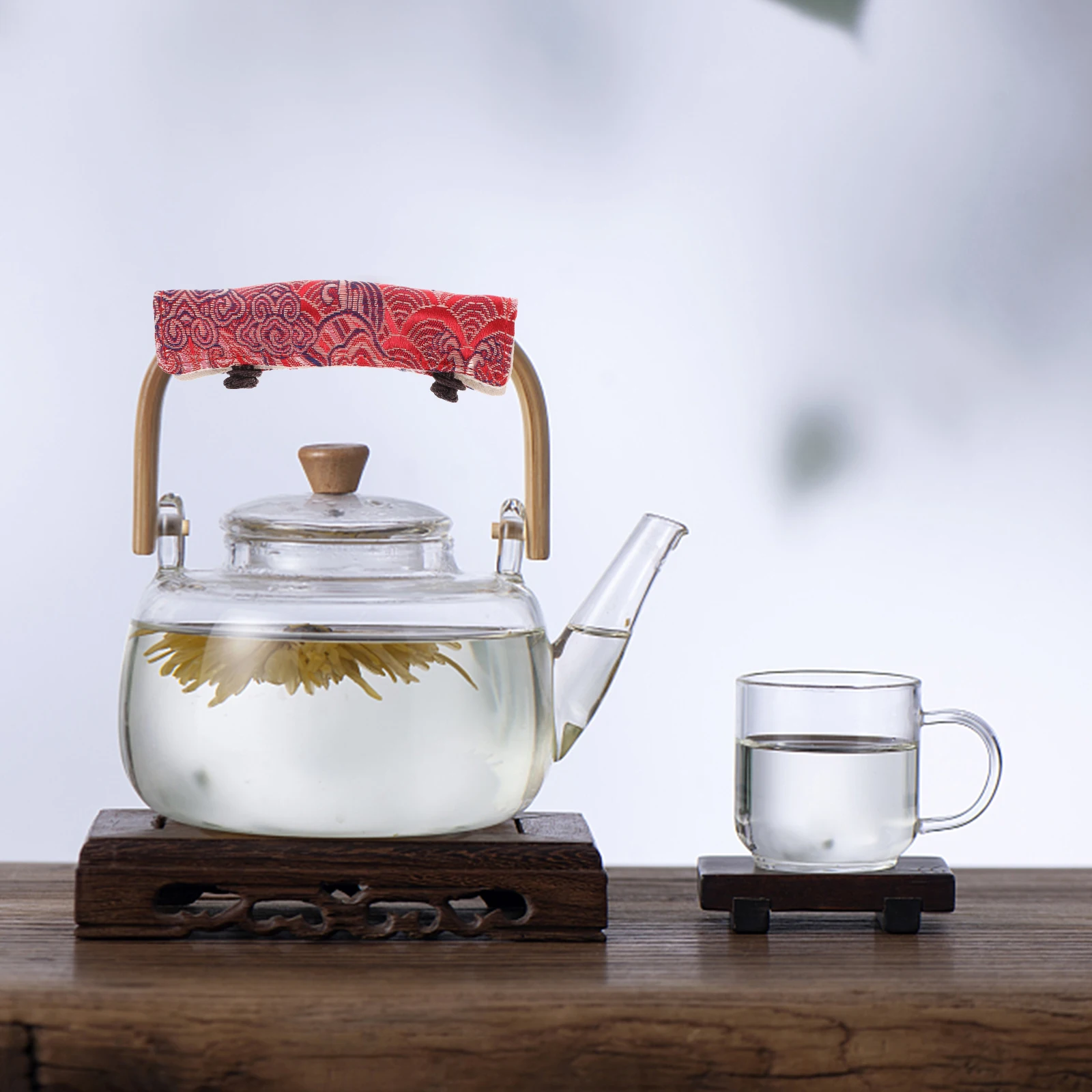 Anti-Scald Pot Sleeve for Kettle Handle Protection Soft Cloth Material Thermal Insulated Cover Easy to Use on Both Sides Safe
Anti-Scald Pot Sleeve for Kettle Handle Protection Soft Cloth Material Thermal Insulated Cover Easy to Use on Both Sides Safe