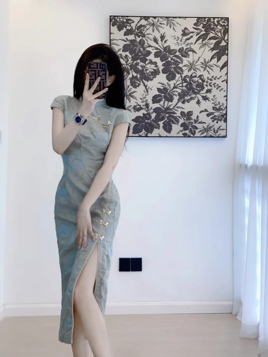 New Chinese Style Qipao Dress Retro Button High Waist A-Line Skirt Elegant Long Wrap Bodycon Dress Commute Style Summer Dress
New Chinese Style Qipao Dress Retro Button High Waist A-Line Skirt Elegant Long Wrap Bodycon Dress Commute Style Summer Dress