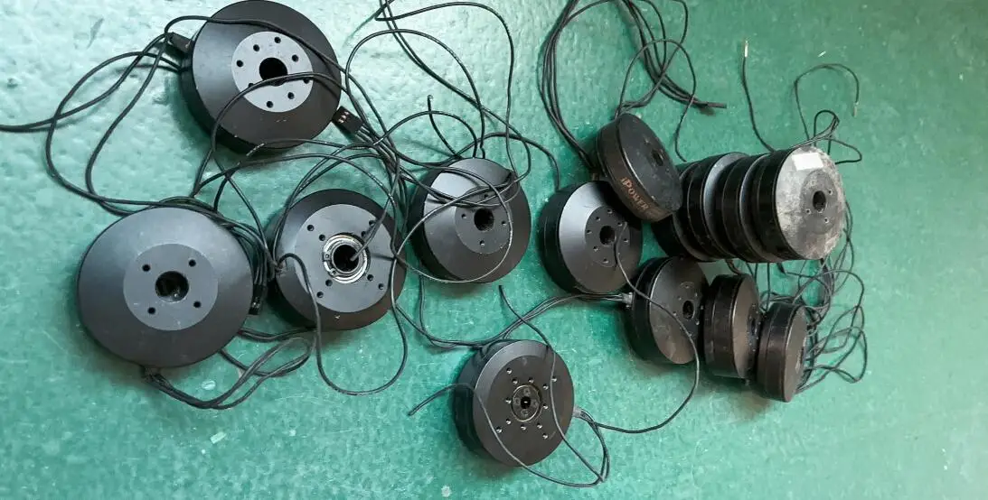 Б/у бесщеточный мотор-стабилизатор Ipower GM6208 GBM6208 GMB6208H 6208 150T с крутящим моментом 4 кг для DSLR/CANON 5D MARK
Б/у бесщеточный мотор-стабилизатор Ipower GM6208 GBM6208 GMB6208H 6208 150T с крутящим моментом 4 кг для DSLR/CANON 5D MARK