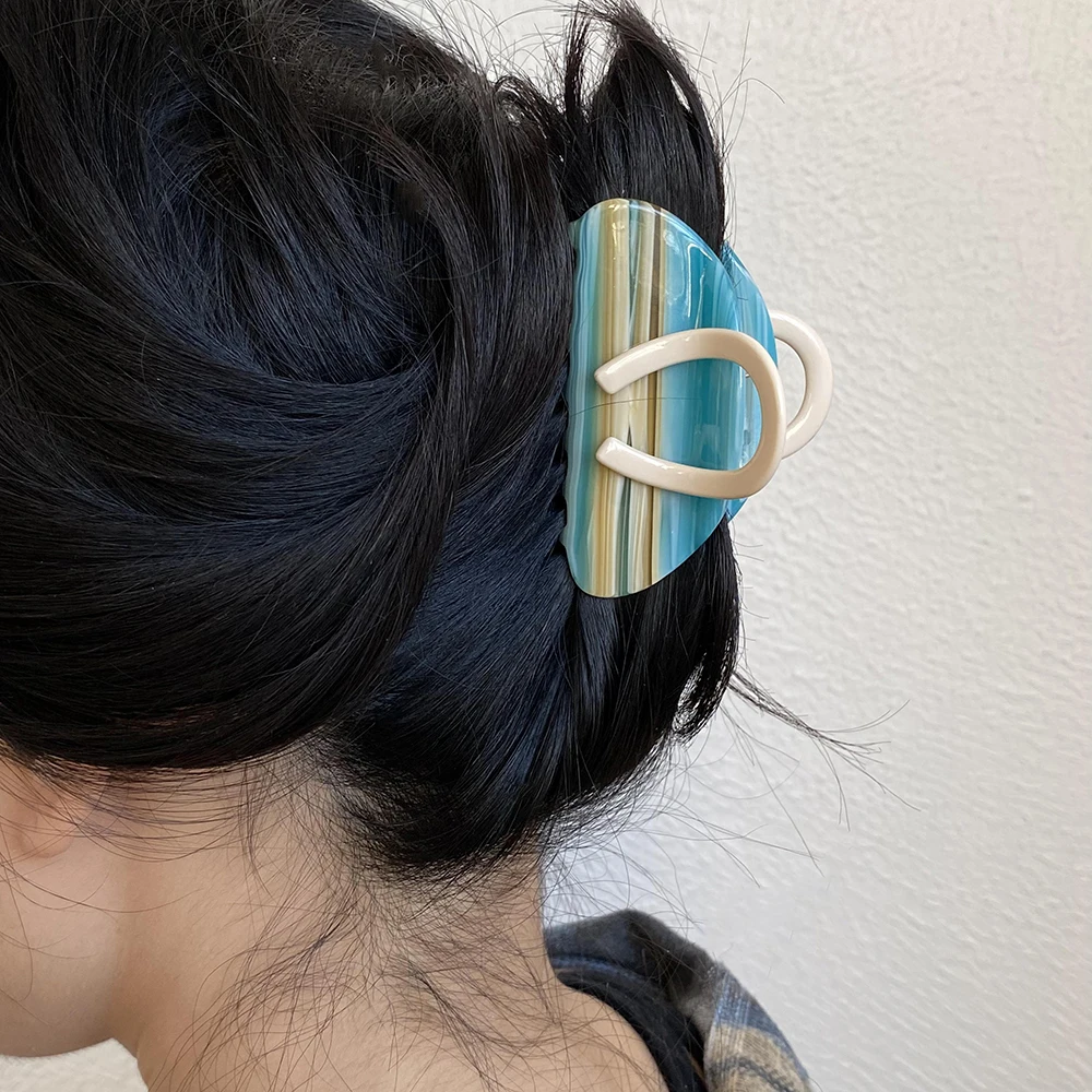 Creative Geometric Acetate Bag Shape Crab Hair clip Claw For Women Girls New No Slip Fixed Barrettes Hairpin Hair Accessories
Creative Geometric Acetate Bag Shape Crab Hair clip Claw For Women Girls New No Slip Fixed Barrettes Hairpin Hair Accessories