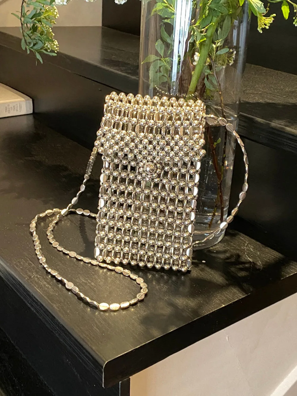Hot Selling Beaded Woven Mini Square Bag Solid Chain Crossbody Bag Hollow Out Underarm Bags Summer Fashion Women Handbag
Hot Selling Beaded Woven Mini Square Bag Solid Chain Crossbody Bag Hollow Out Underarm Bags Summer Fashion Women Handbag