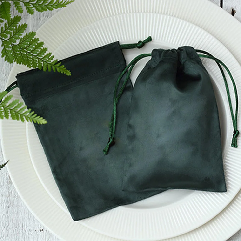 50Pcs Lovely Flannel Velvet Drawstring Pouch Jewelry DIY Gift Bag 5x7cm 7x9cm 8x10cm 9x12cm Wedding Favors For Guests Candy Sack
50Pcs Lovely Flannel Velvet Drawstring Pouch Jewelry DIY Gift Bag 5x7cm 7x9cm 8x10cm 9x12cm Wedding Favors For Guests Candy Sack