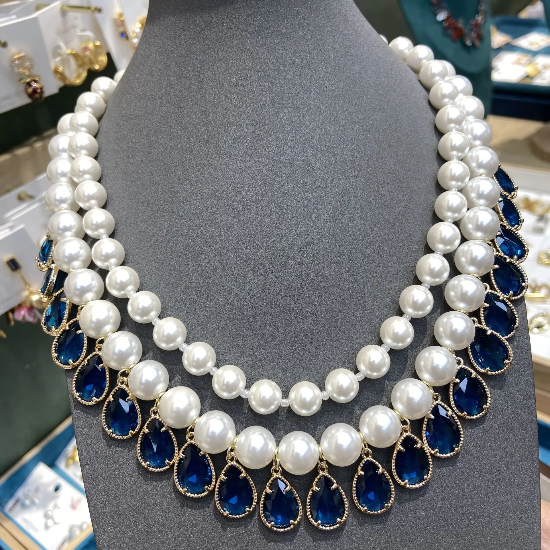 Noble Pearl Sapphire Multi Layer Necklace 2025 New Women Jewelry Fashion Accessories High Quality Dress and Banquet Accessories
Noble Pearl Sapphire Multi Layer Necklace 2025 New Women Jewelry Fashion Accessories High Quality Dress and Banquet Accessories