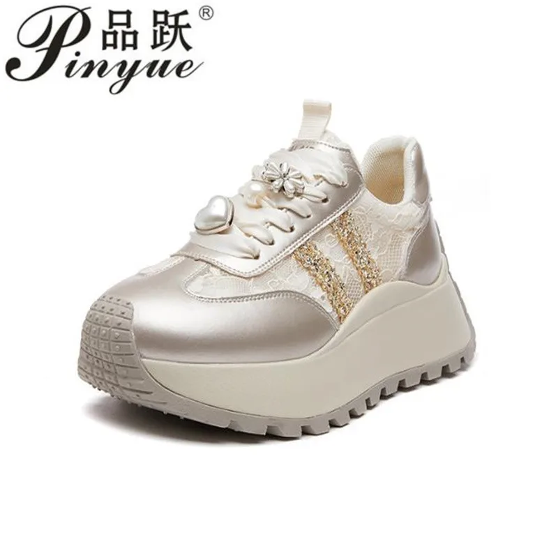 Autumn Women High Platform sequin Shoes Height Increasing Casual Shoes Thick Sole Trainers Breathable Shoes Women Sneakers 34-40
Autumn Women High Platform sequin Shoes Height Increasing Casual Shoes Thick Sole Trainers Breathable Shoes Women Sneakers 34-40