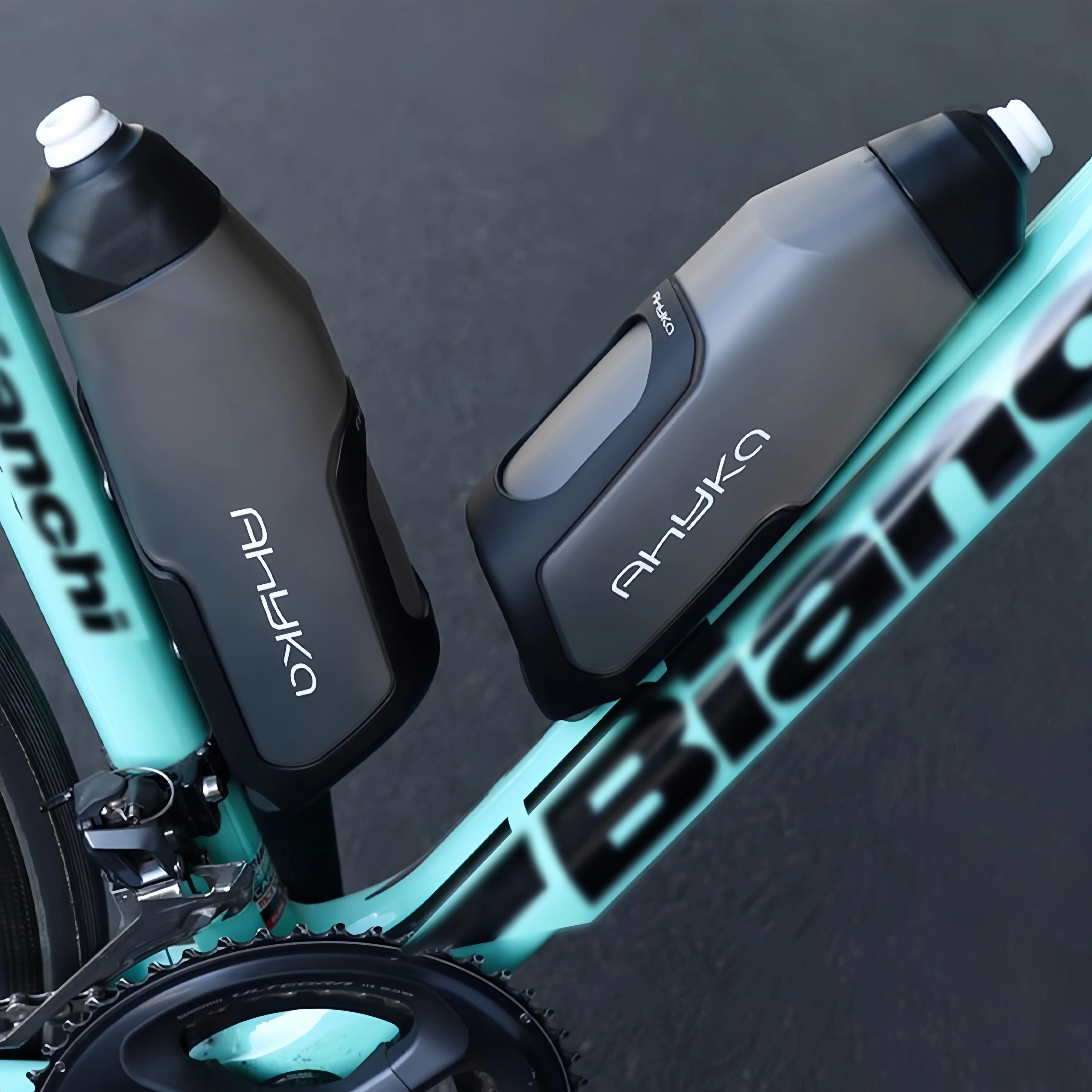 For AHYKA Road Bike Water Bottle Aerodynamic Design Food Grade PP5 Squeeze Bottle Cycling Hydration Bike Frame Down Tube Riding
For AHYKA Road Bike Water Bottle Aerodynamic Design Food Grade PP5 Squeeze Bottle Cycling Hydration Bike Frame Down Tube Riding