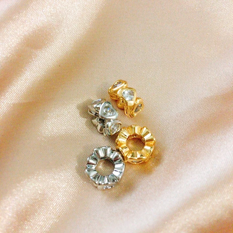 10MM 18K Gold Plated CZ Peach Heart Large Hole Spacer Beads For Bracelet Jewelry Accessories
10MM 18K Gold Plated CZ Peach Heart Large Hole Spacer Beads For Bracelet Jewelry Accessories