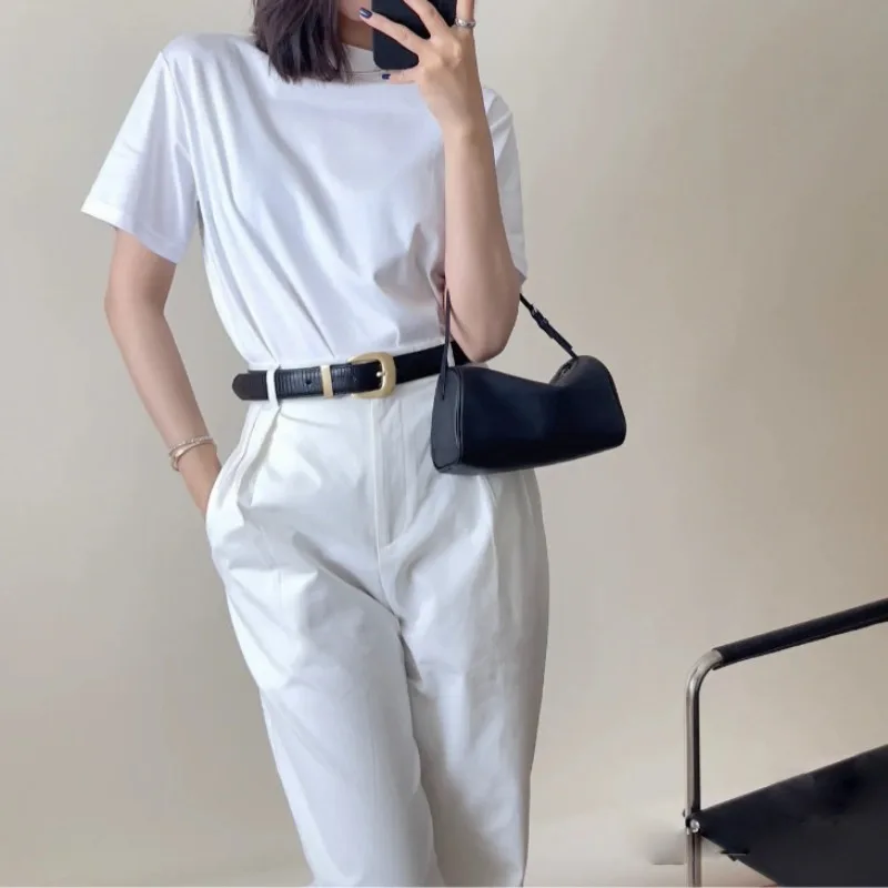 2024 Spring and Summer New Classic Basic Models Cotton Short-sleeved Back Center Seam High-quality T-shirt Women's Tops
2024 Spring and Summer New Classic Basic Models Cotton Short-sleeved Back Center Seam High-quality T-shirt Women's Tops
