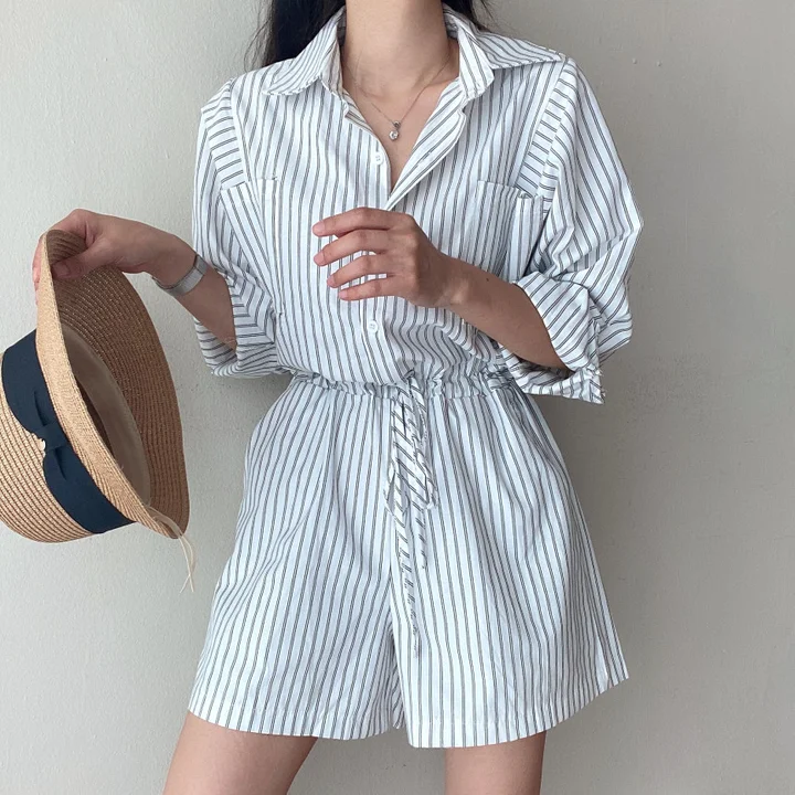 Chic Spring Summer Halflap Collar Drawstring Waist Casual Vacation Striped Shirt Romper Women's Fashion Korean Style Breathable
Chic Spring Summer Halflap Collar Drawstring Waist Casual Vacation Striped Shirt Romper Women's Fashion Korean Style Breathable