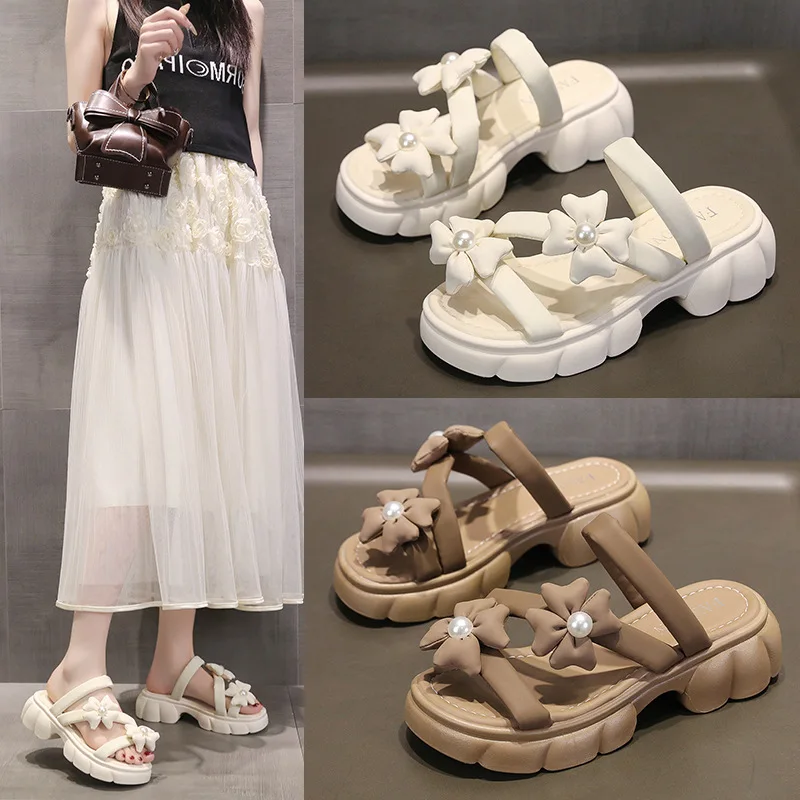 Thick-bottomed Cool Slippers Female 2025 New Summer Outer Wear Flower Fairy Wind One-word Drag Beach Cool Slippers
Thick-bottomed Cool Slippers Female 2025 New Summer Outer Wear Flower Fairy Wind One-word Drag Beach Cool Slippers