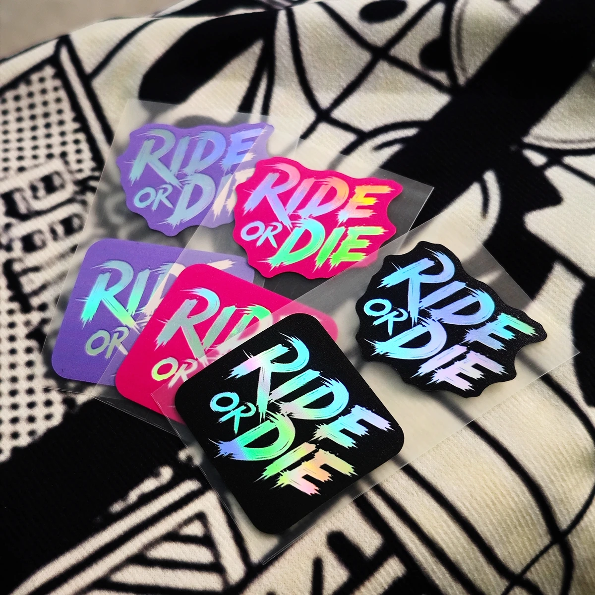 1Set "Ride Or Die" Gradient Holographic Vinyl Stickers Waterproof Decals for Motorcycle MTB Bike Helmet Laptop Decor
1Set "Ride Or Die" Gradient Holographic Vinyl Stickers Waterproof Decals for Motorcycle MTB Bike Helmet Laptop Decor
