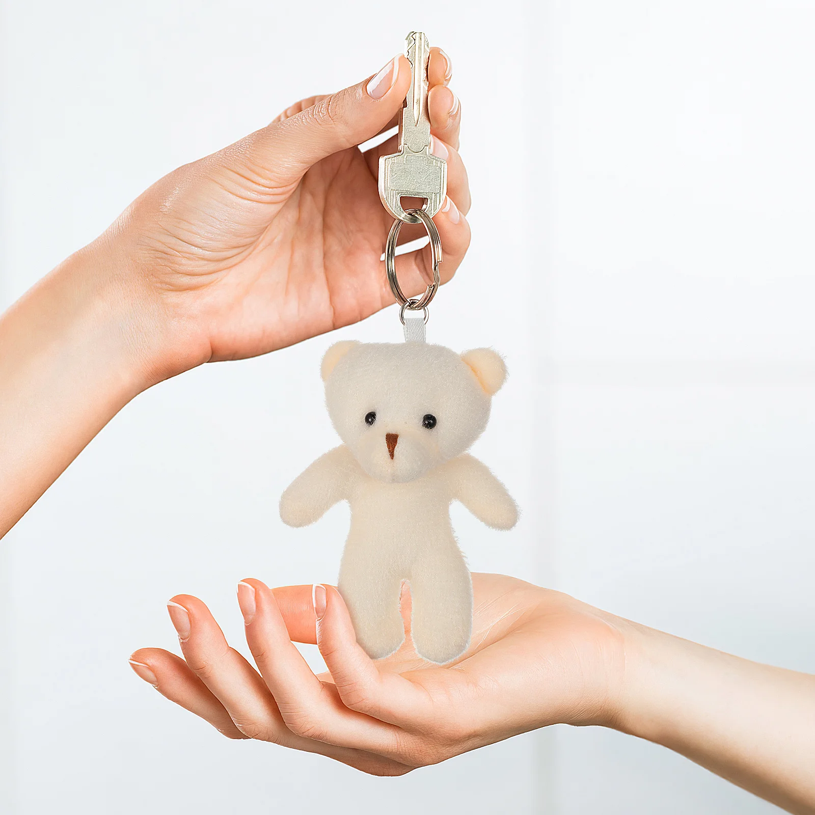 10Pcs Small Bear Pendant Cartoon Hanging Decoration Soft Fabric PP Cotton Mini Bear Ornament for Kids Bedroom Car Keychain
10Pcs Small Bear Pendant Cartoon Hanging Decoration Soft Fabric PP Cotton Mini Bear Ornament for Kids Bedroom Car Keychain