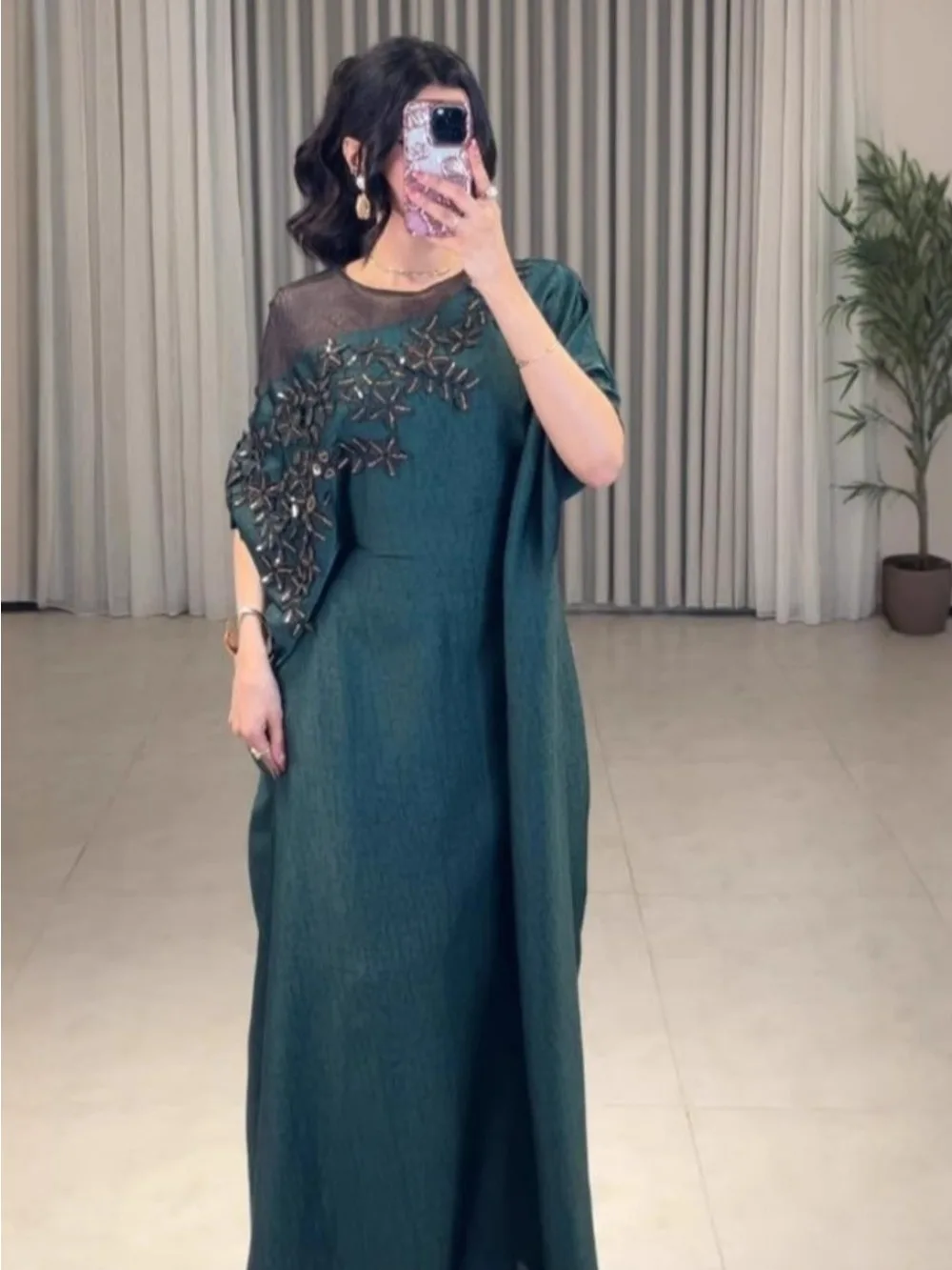 Ид женское платье Абая мусульманский марокканский кафтан с вышивкой Джалабия Рамадан Дубай Vestidos Largos вечерние платья арабский длинный халат 2026
Ид женское платье Абая мусульманский марокканский кафтан с вышивкой Джалабия Рамадан Дубай Vestidos Largos вечерние платья арабский длинный халат 2026