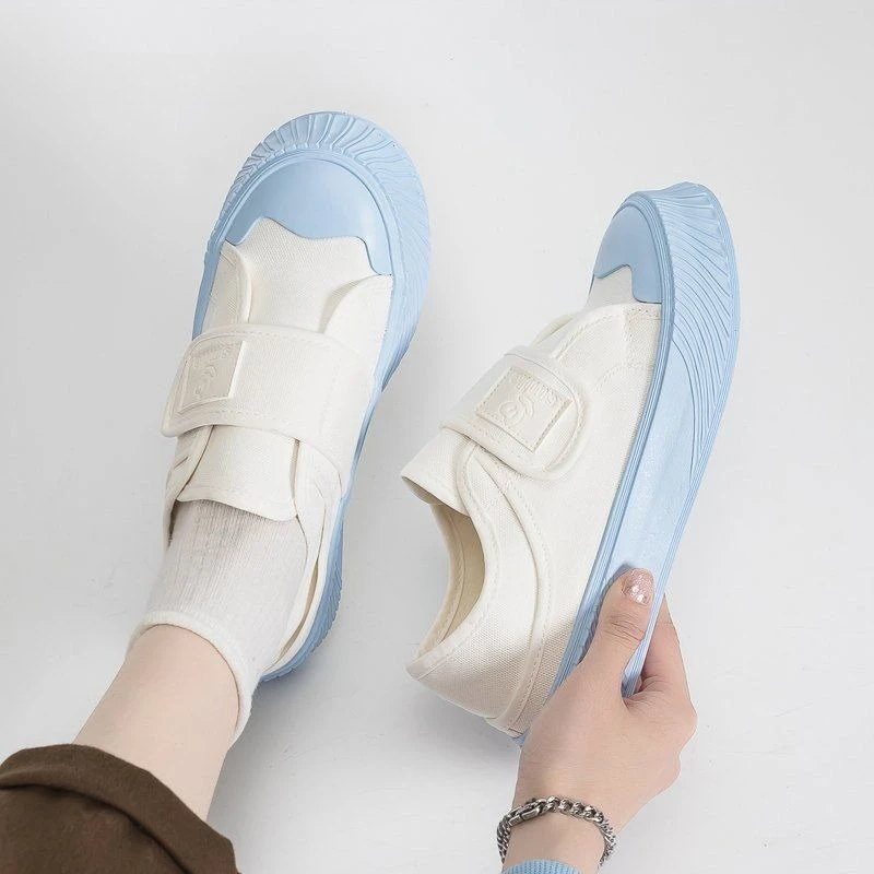 Women's White Canvas Sneakers 2025 Spring Summer New Arrival Shoes for Women Lightweight Breathable Comfortable Footwear
Women's White Canvas Sneakers 2025 Spring Summer New Arrival Shoes for Women Lightweight Breathable Comfortable Footwear