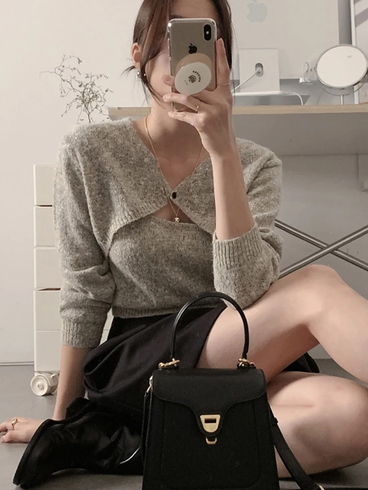 Faionable Knitted ort Cardigan Set Women's Autumn Winter Warm Vest inside Two-Piece Suit Korean Sle Loose Fit Long Sve
Faionable Knitted ort Cardigan Set Women's Autumn Winter Warm Vest inside Two-Piece Suit Korean Sle Loose Fit Long Sve