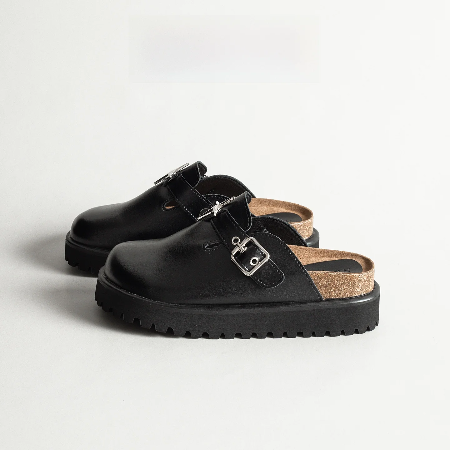 Thick Bottom Large Head Women's Sandals Casual Slip-On Leather Summer New Style Outdoor Wear Lazy Person Sandals
Thick Bottom Large Head Women's Sandals Casual Slip-On Leather Summer New Style Outdoor Wear Lazy Person Sandals