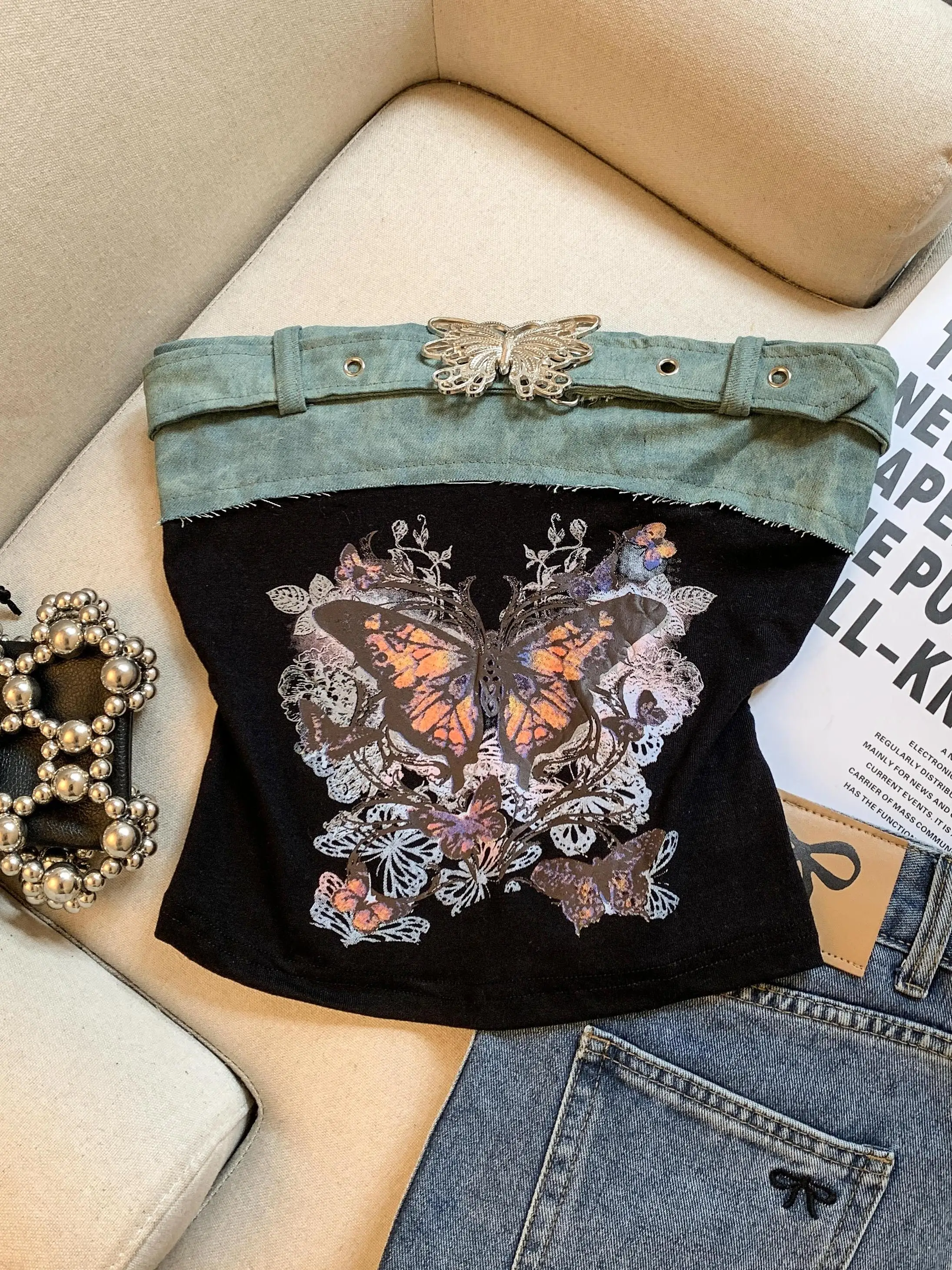 American Style Spicy Girl Design Denim Patchwork Strap Vest Women Summer Sweet And Spicy Print Short Crop Top
American Style Spicy Girl Design Denim Patchwork Strap Vest Women Summer Sweet And Spicy Print Short Crop Top