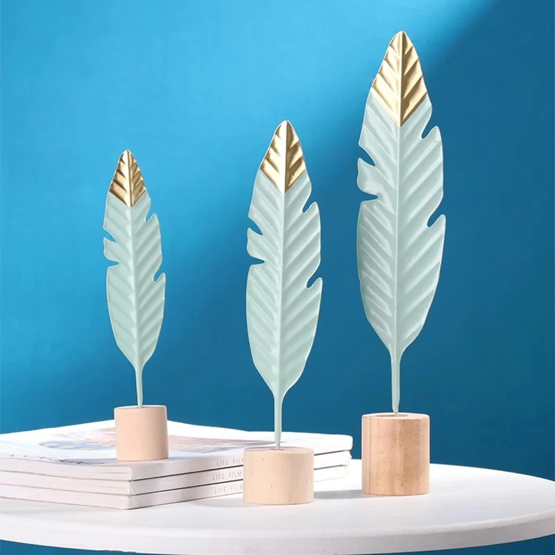 1Pcs Modern Feather Home Decor Wooden Table Desktop Ornaments Creative Iron Feather Figure Home Decoration Accessories Sculpture
1Pcs Modern Feather Home Decor Wooden Table Desktop Ornaments Creative Iron Feather Figure Home Decoration Accessories Sculpture