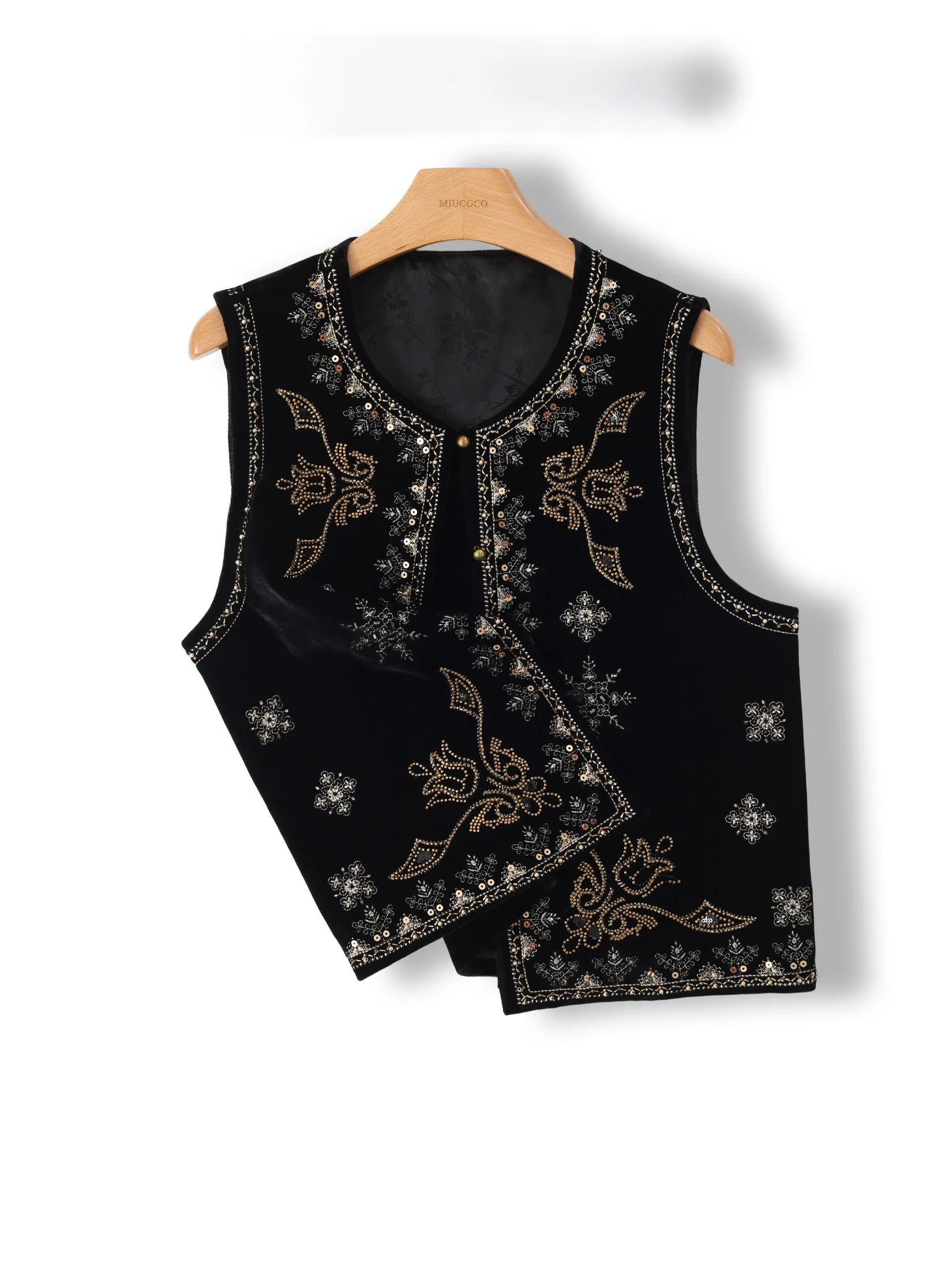 New Chinese Style Heavy Embroidery Velvet Women's Vest Top Quality Original Design round Neck Single Button Fastening
New Chinese Style Heavy Embroidery Velvet Women's Vest Top Quality Original Design round Neck Single Button Fastening
