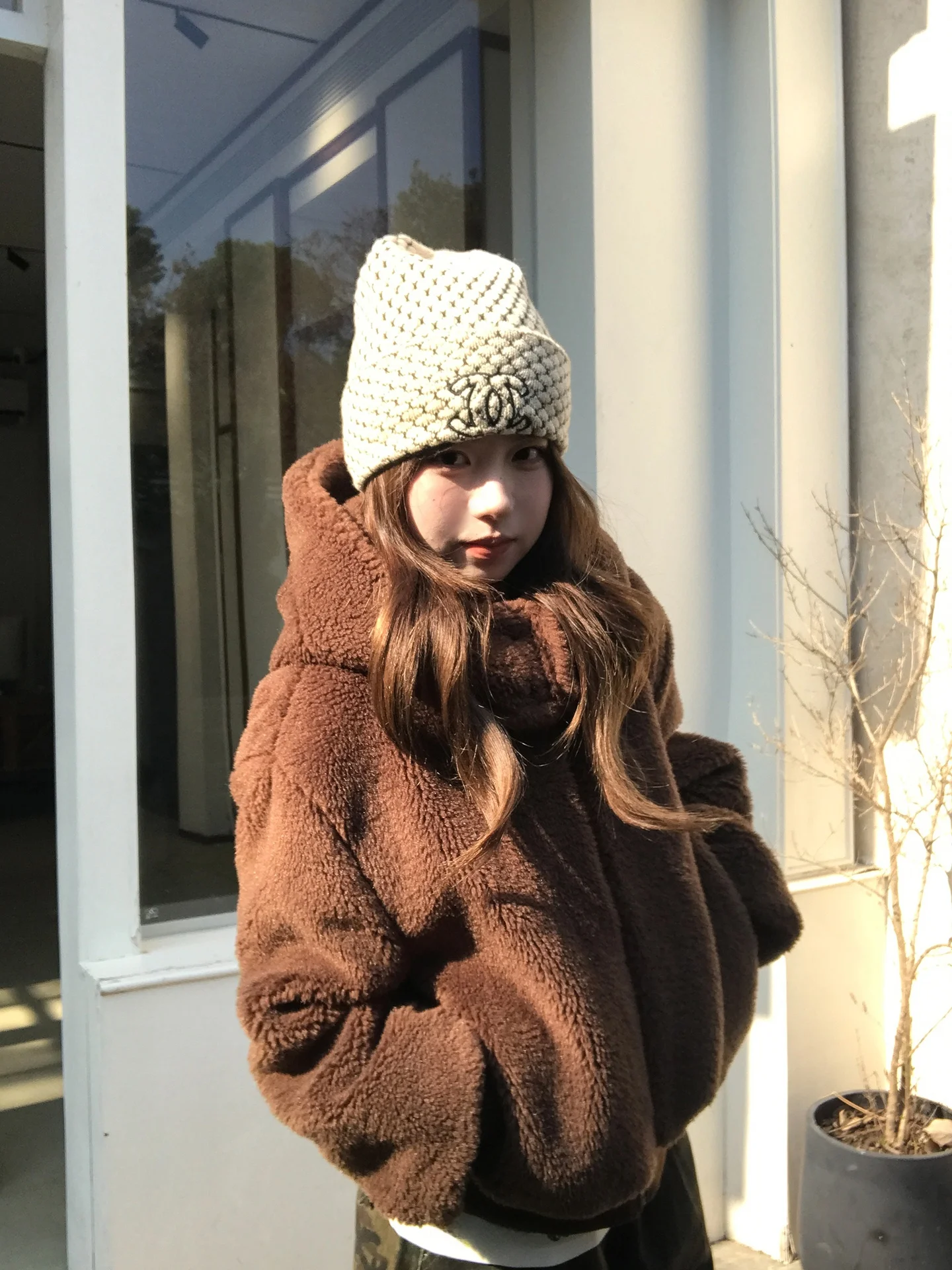 Утепленная куртка из овечьей шерсти с отстегивающимся воротником-стойкой, цвет карамельный, повседневная женская верхняя одежда
Утепленная куртка из овечьей шерсти с отстегивающимся воротником-стойкой, цвет карамельный, повседневная женская верхняя одежда