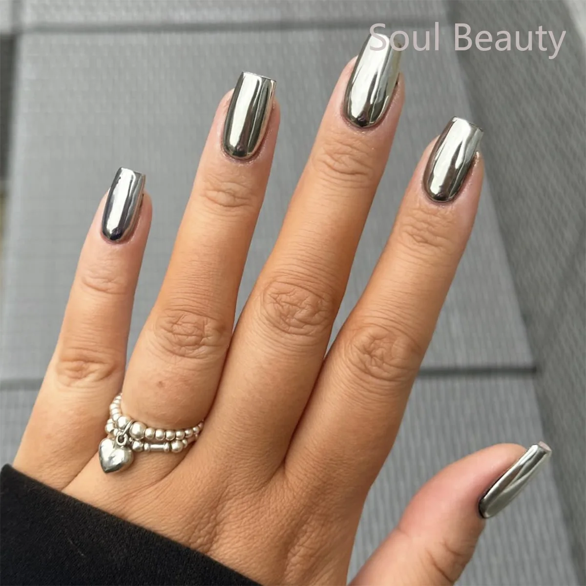 24pcs Short Ballet Silver Metal Fake Nails Solid Color Glossy Artificial Press-on Nails Full Coverage Waterproof False Nail Art
24pcs Short Ballet Silver Metal Fake Nails Solid Color Glossy Artificial Press-on Nails Full Coverage Waterproof False Nail Art
