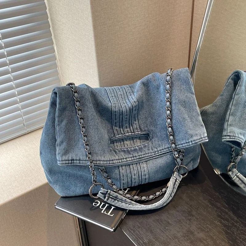 New Denim Bag for Women, Large Capacity Commuting Fashion Tote Bag, Chain Strap Shoulder Crossbody Bag
New Denim Bag for Women, Large Capacity Commuting Fashion Tote Bag, Chain Strap Shoulder Crossbody Bag