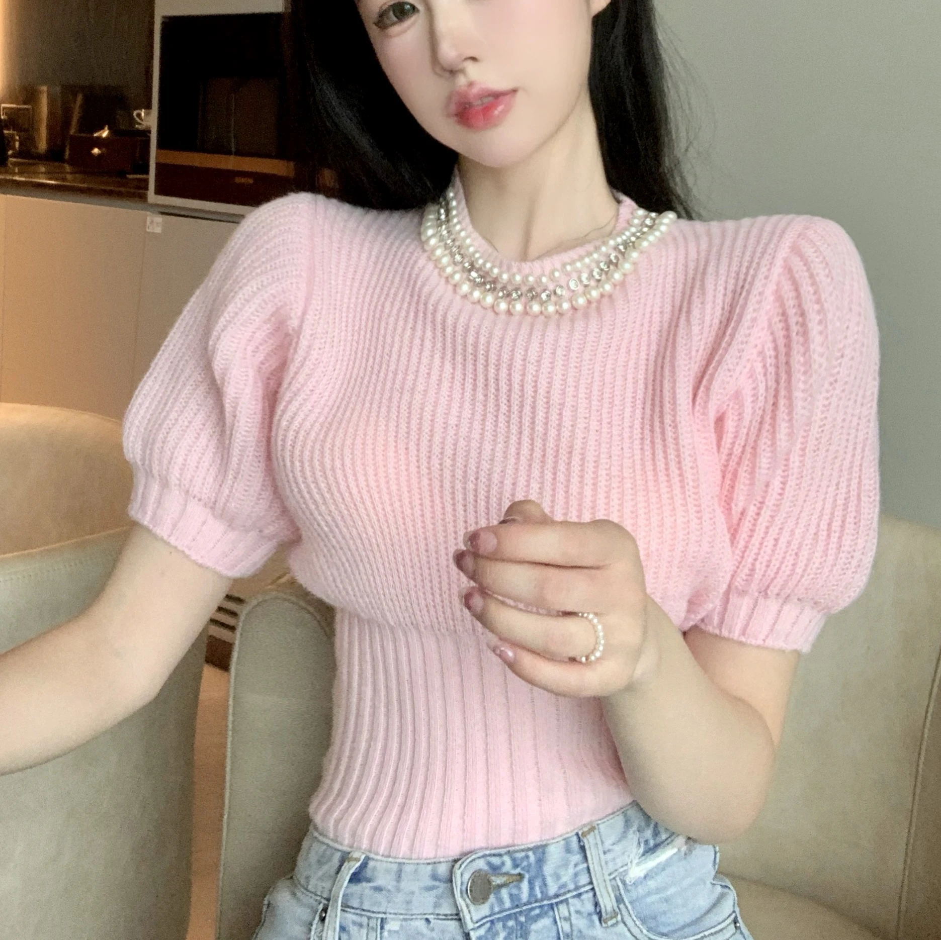 Pink Beading Knitted Short Sleeves Tops Women Summer Pearl O-Neck Puff Sleeves Sweet Sweater Korean Style Gentle Elegant T-shirt
Pink Beading Knitted Short Sleeves Tops Women Summer Pearl O-Neck Puff Sleeves Sweet Sweater Korean Style Gentle Elegant T-shirt