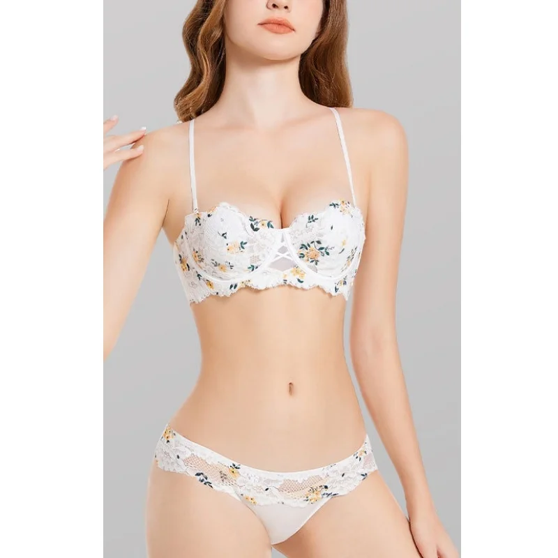 Summer sexy ladies cup pool bra set thin cup underwear pants lace flower boutique
Summer sexy ladies cup pool bra set thin cup underwear pants lace flower boutique