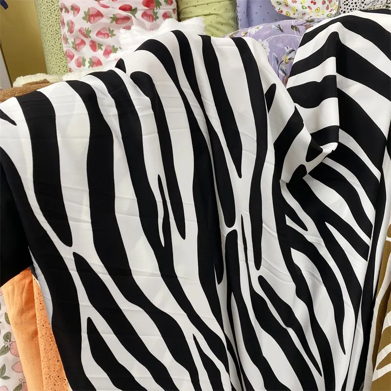 Large Zebra Print Polyester Fabric By The Yards Apparel Fabric for Sewing Long Dresses Sets Designer Materials
Large Zebra Print Polyester Fabric By The Yards Apparel Fabric for Sewing Long Dresses Sets Designer Materials