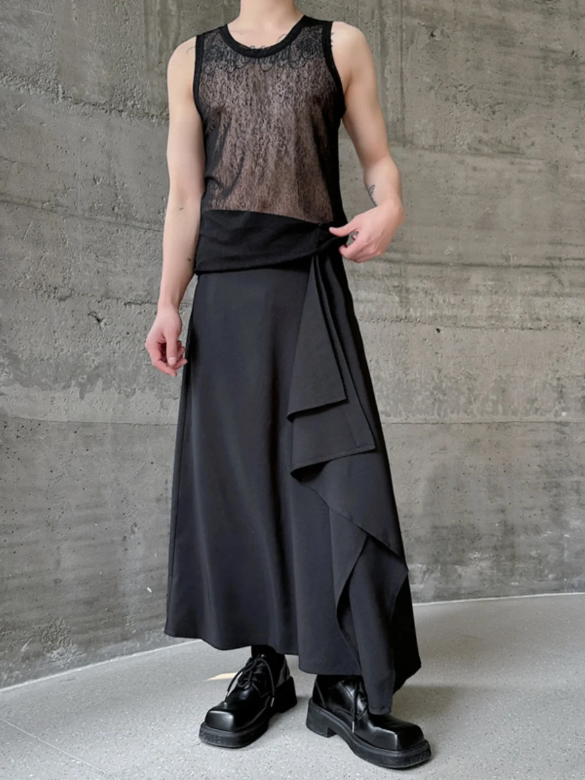 Casual Loose Wide Leg Samurai Skirt Men's Faionable Personali Irregular Hem Design All-Match Leisure Trousers
Casual Loose Wide Leg Samurai Skirt Men's Faionable Personali Irregular Hem Design All-Match Leisure Trousers