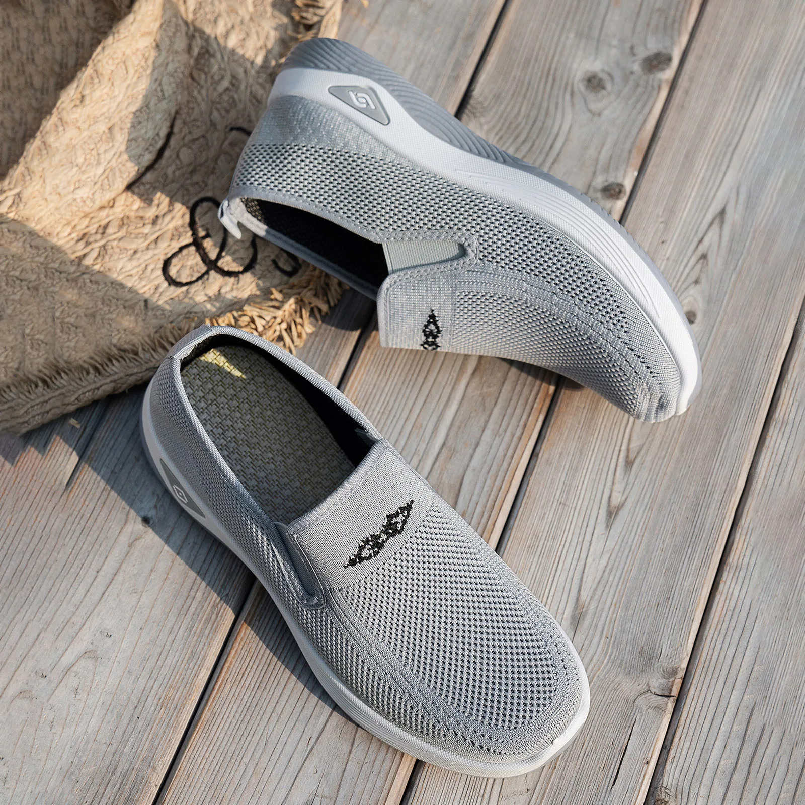 Walking Shoes Women Casual Loafer Slip On Trainer Hollow Mesh Light Shock Absorb Wedge Skidproof Multicolor Daily Wander Street
Walking Shoes Women Casual Loafer Slip On Trainer Hollow Mesh Light Shock Absorb Wedge Skidproof Multicolor Daily Wander Street