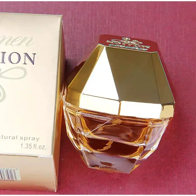 Lady Perfume 40ml Sweet Woody Floral Fruity Fragrance Original Brand Body Spray Charming Temptation Gift Perfume
Lady Perfume 40ml Sweet Woody Floral Fruity Fragrance Original Brand Body Spray Charming Temptation Gift Perfume