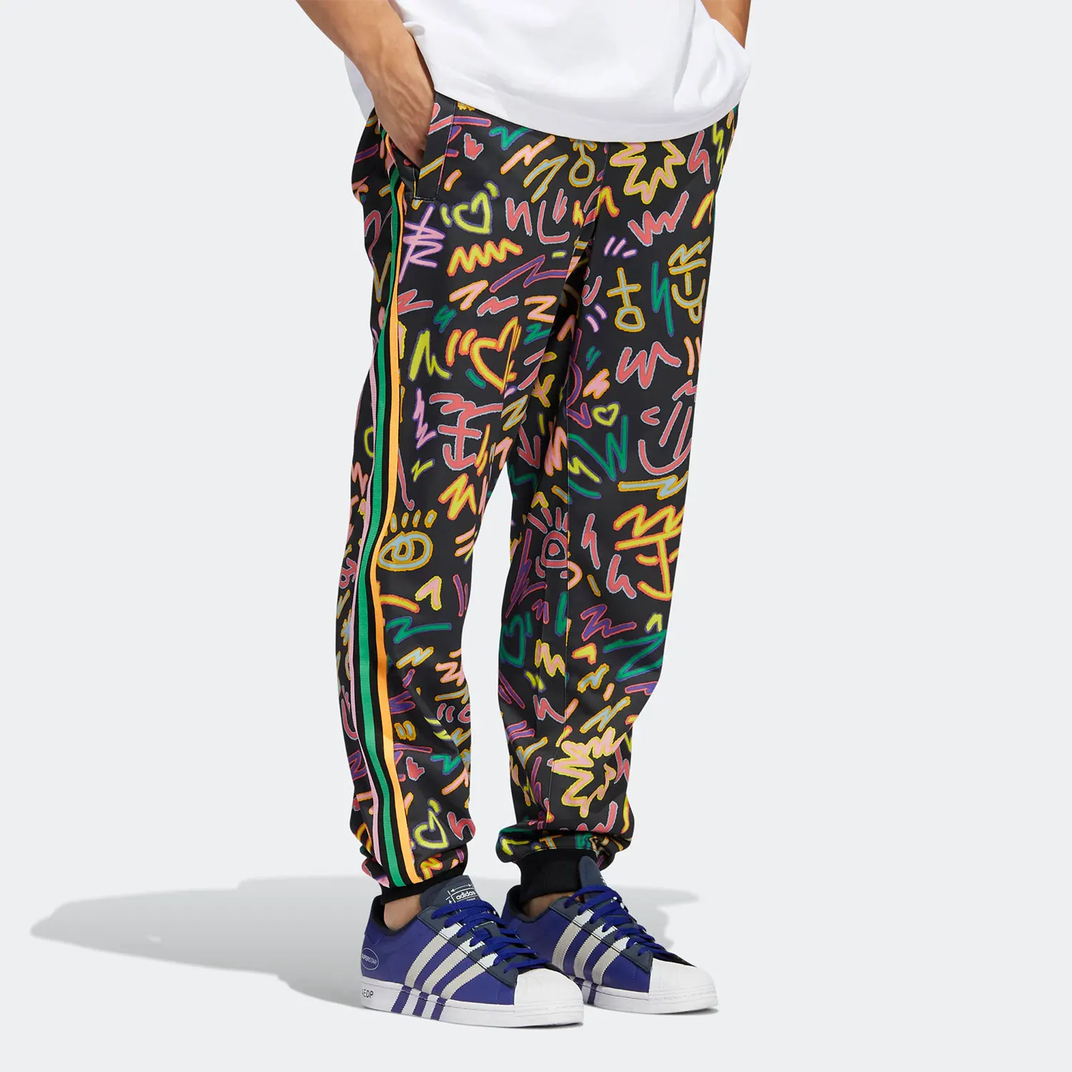 Мужские дышащие джоггеры Adidas Original Originals HC3089
Мужские дышащие джоггеры Adidas Original Originals HC3089