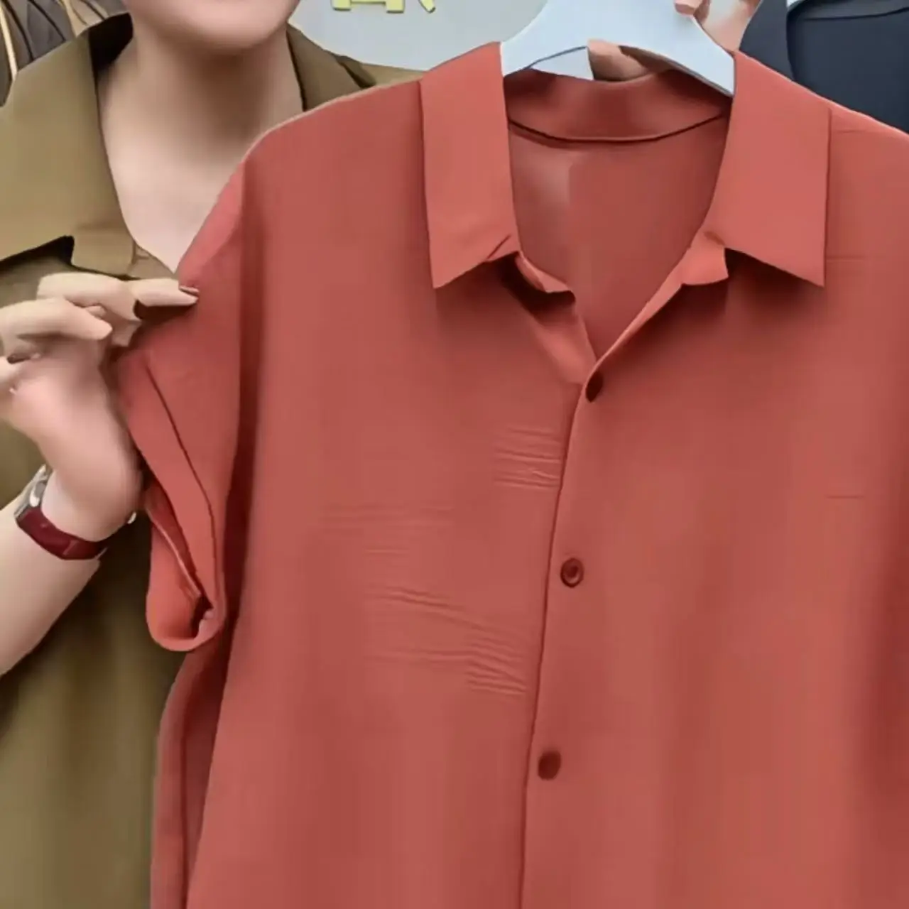 Short Sleeve Drawstring Loose Belly Covering Casual Slimming Top Chinese Style New Fashionable Loose Fit Summer Shirt
Short Sleeve Drawstring Loose Belly Covering Casual Slimming Top Chinese Style New Fashionable Loose Fit Summer Shirt