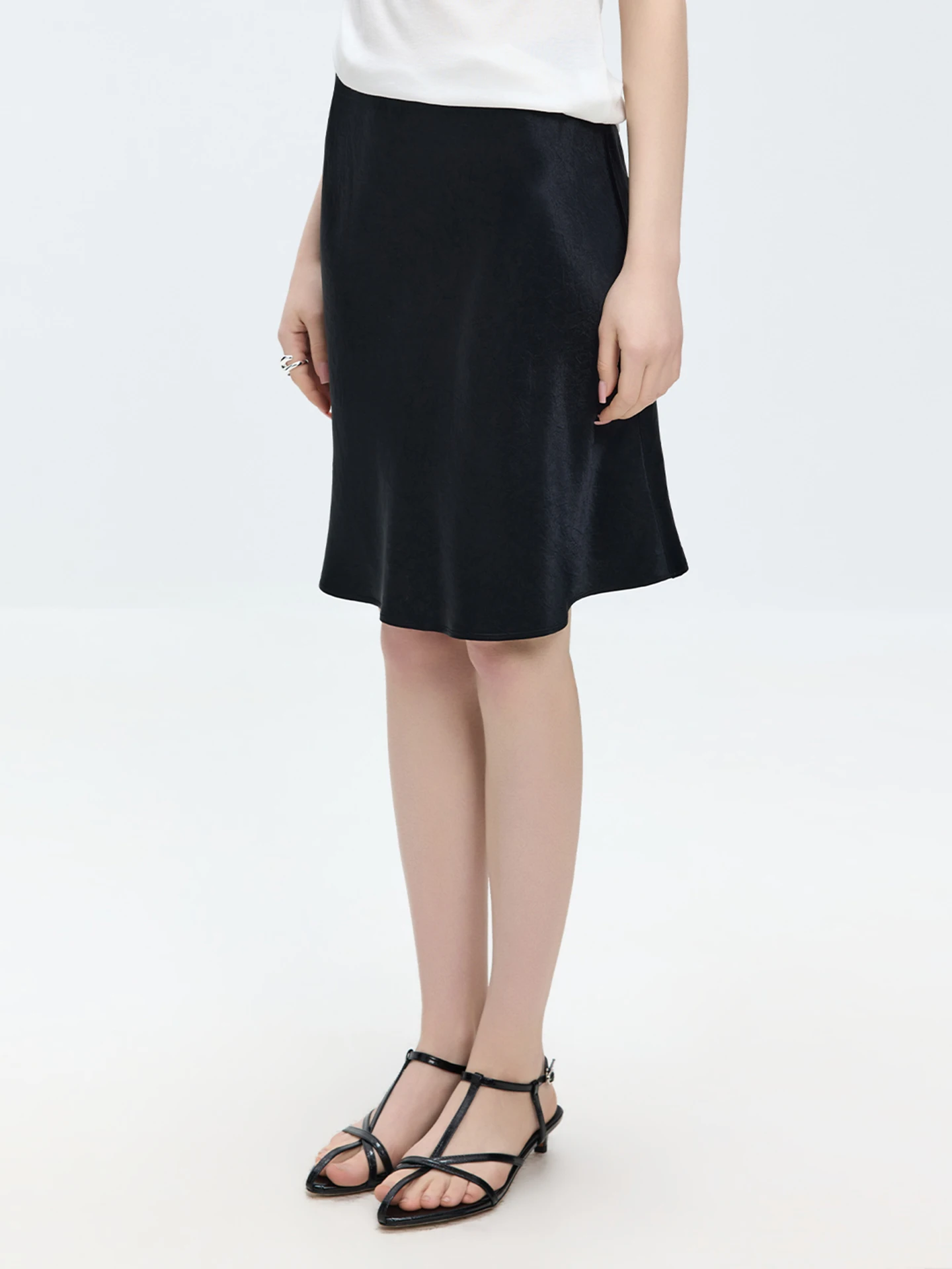 Новая весенняя глянцевая юбка-рыбка из ацетата с высокой талией, эластичная, А-силуэт, для женщин
Новая весенняя глянцевая юбка-рыбка из ацетата с высокой талией, эластичная, А-силуэт, для женщин