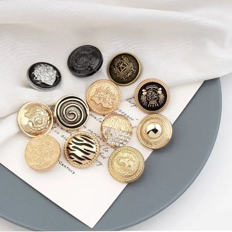 High-End Metal Button Sweater Cardigan Women's Retro Gold Decorative Clothing Accessories Large Buttons Suit Jacket
High-End Metal Button Sweater Cardigan Women's Retro Gold Decorative Clothing Accessories Large Buttons Suit Jacket