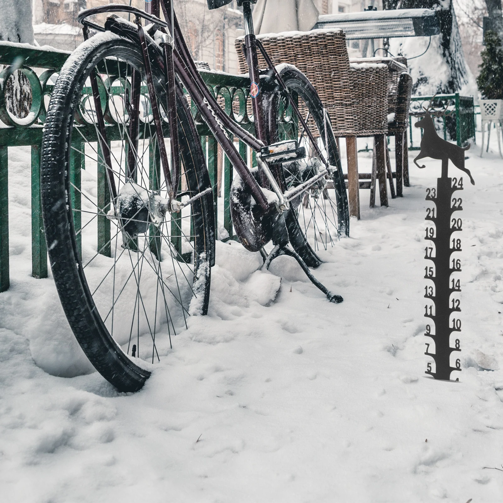 Metal Snow Gauge Compact Iron Yard Decor Christmas Charm Outdoor Winter Rain Gauges Snowflake Black Garden Meter
Metal Snow Gauge Compact Iron Yard Decor Christmas Charm Outdoor Winter Rain Gauges Snowflake Black Garden Meter