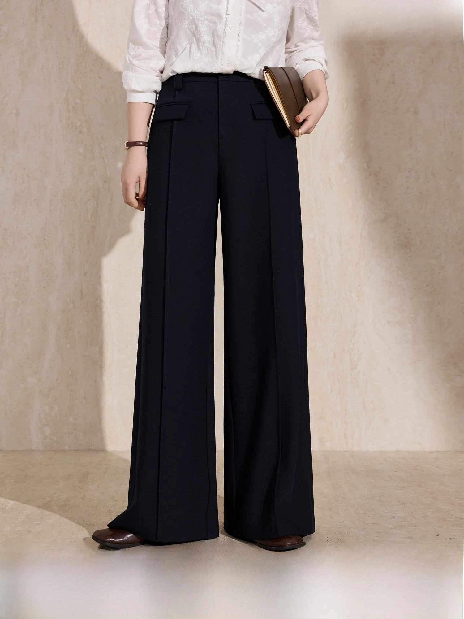 Прямые брюки с высокой талией для женщин, синий язык, большой размер, серия ay, весна 2026, утягивающие брюки, повседневная одежда
Прямые брюки с высокой талией для женщин, синий язык, большой размер, серия ay, весна 2026, утягивающие брюки, повседневная одежда