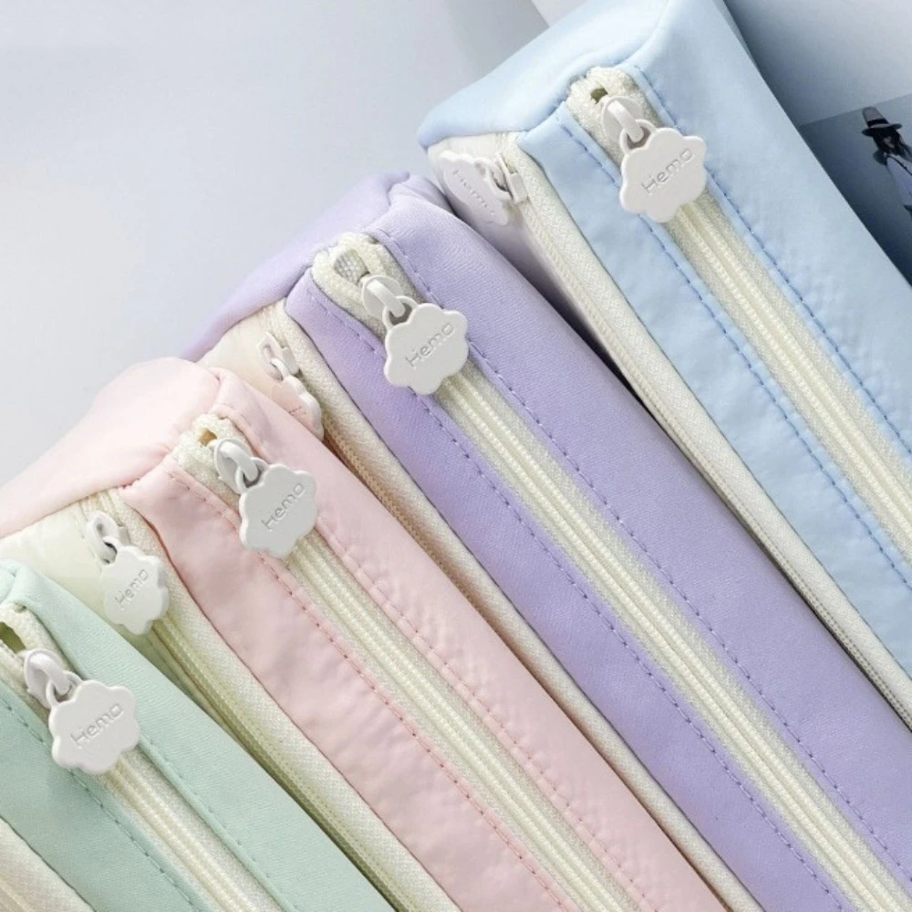 Cartoon Bear Y2K Stationery Bag Large Capacity Desktop Storage Korean Pencil Case Waterproof Composite Fabric Y2K Ins 
Cartoon Bear Y2K Stationery Bag Large Capacity Desktop Storage Korean Pencil Case Waterproof Composite Fabric Y2K Ins